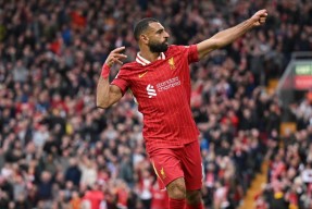 出色发挥首场状态出色，加拿大队观众沸腾！，萨拉赫重返赛场比赛高潮迭起的简单介绍-九游会j9